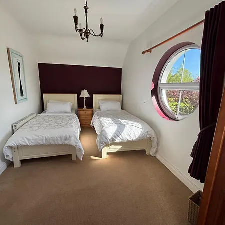 Casa vacanze White House Tree View Drumshanbo